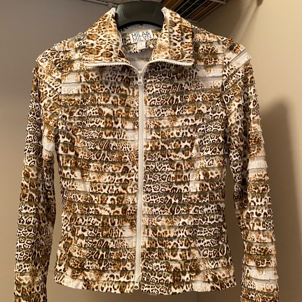 Mila & Milan Women's Animal Print Zip Front Collared Jacket Size S